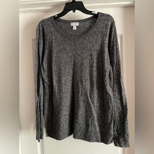 OLD NAVY LONG SLEEVE SWEATER SHIRT